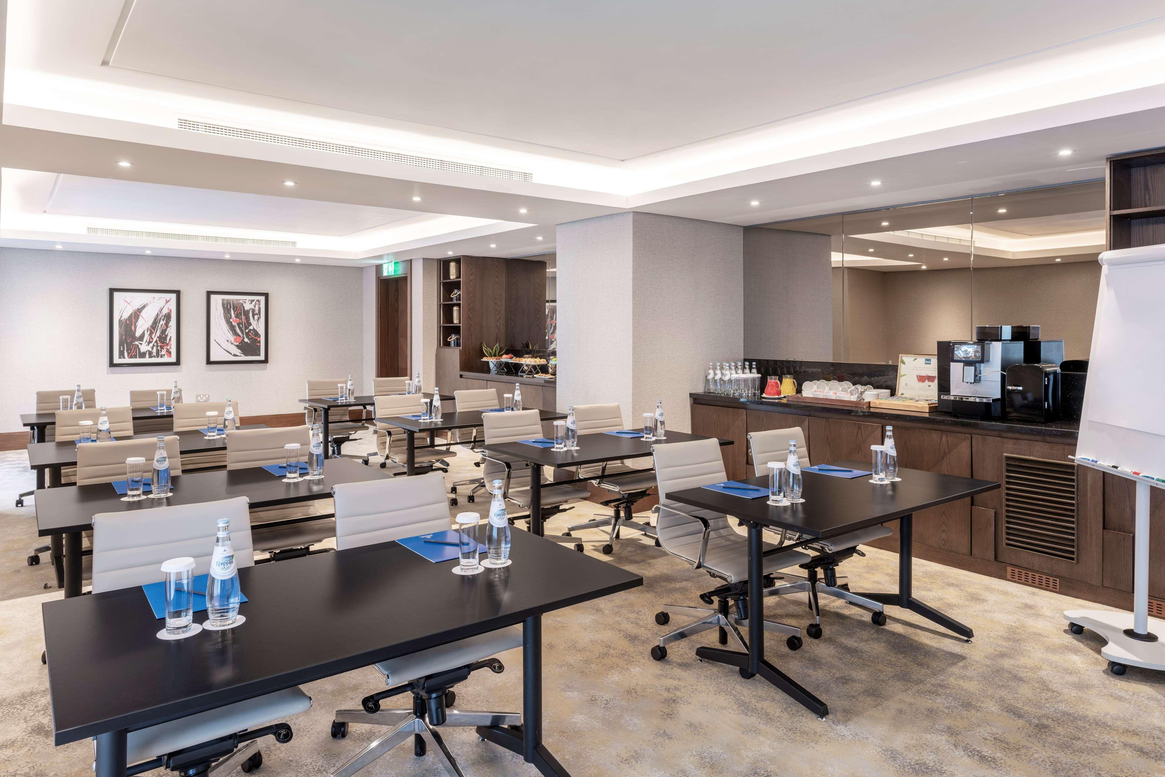 Hilton The Pearl Resort 5*
